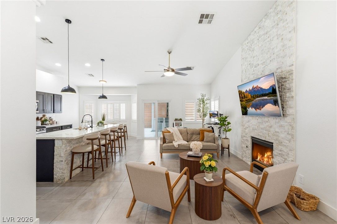 10615 Magazzini Court — photo 4 of 40
