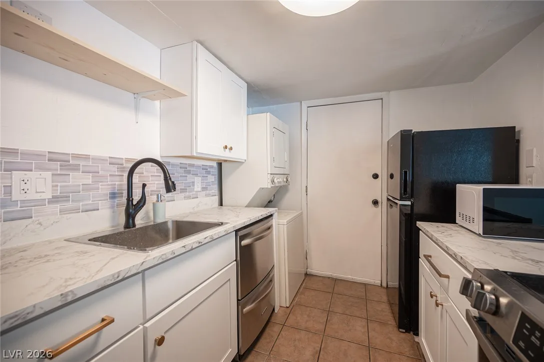1428 Lorilyn Avenue 3 — photo 4