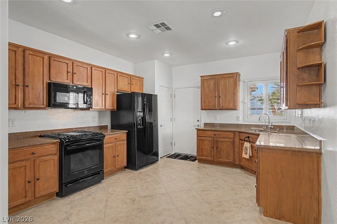 2645 Cheer Pheasant Avenue — photo 4
