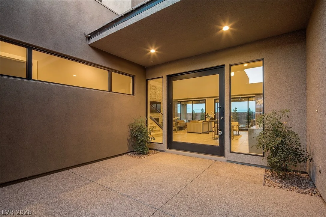 18 Garden Rain Drive — photo 4