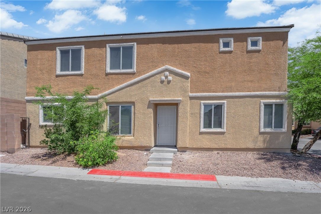 6976 Smiling Cloud Avenue — photo 2 of 35