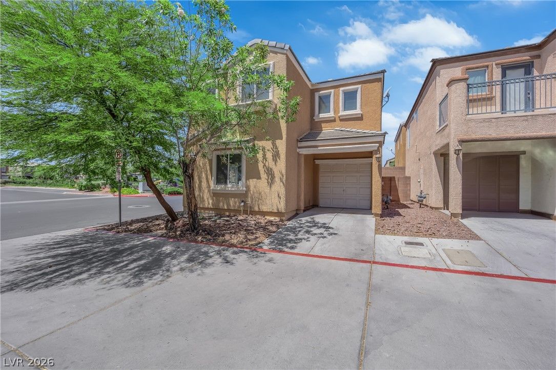 6976 Smiling Cloud Avenue — photo 4 of 35
