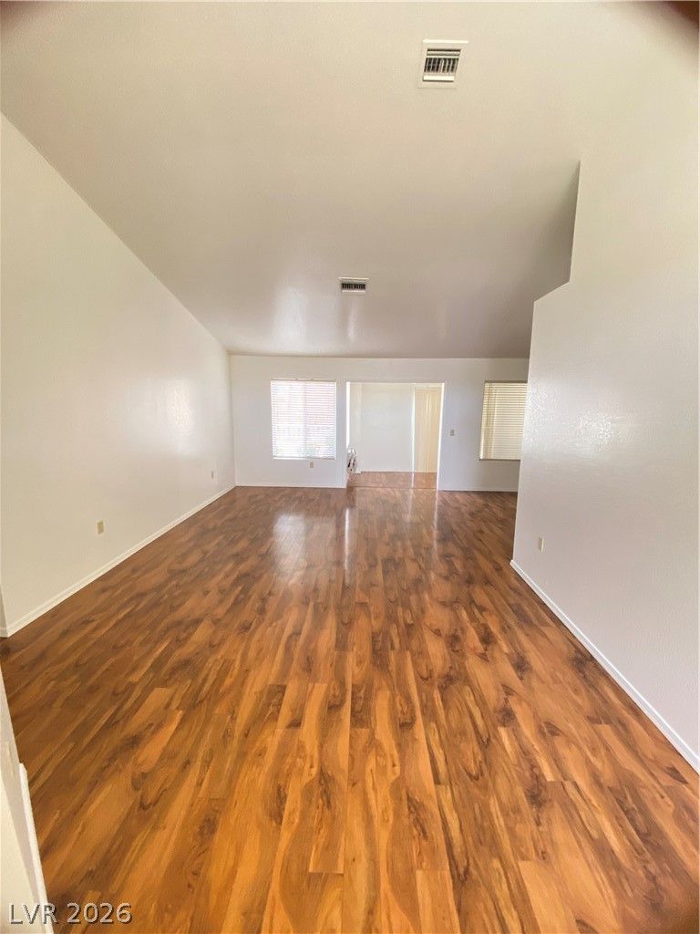 9012 STARMOUNT Drive — photo 2 of 24