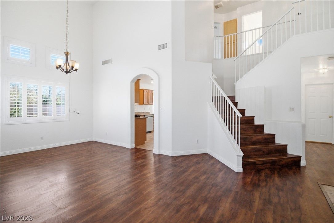 244 Camelback Ridge Avenue — photo 5 of 19