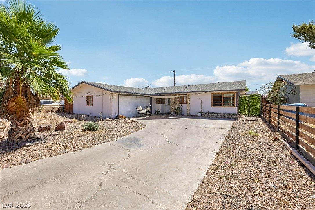 1528 Saylor Way — photo 2