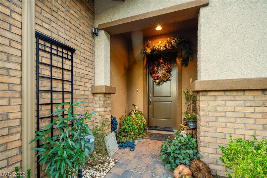 5677 Garriga Drive — photo 2