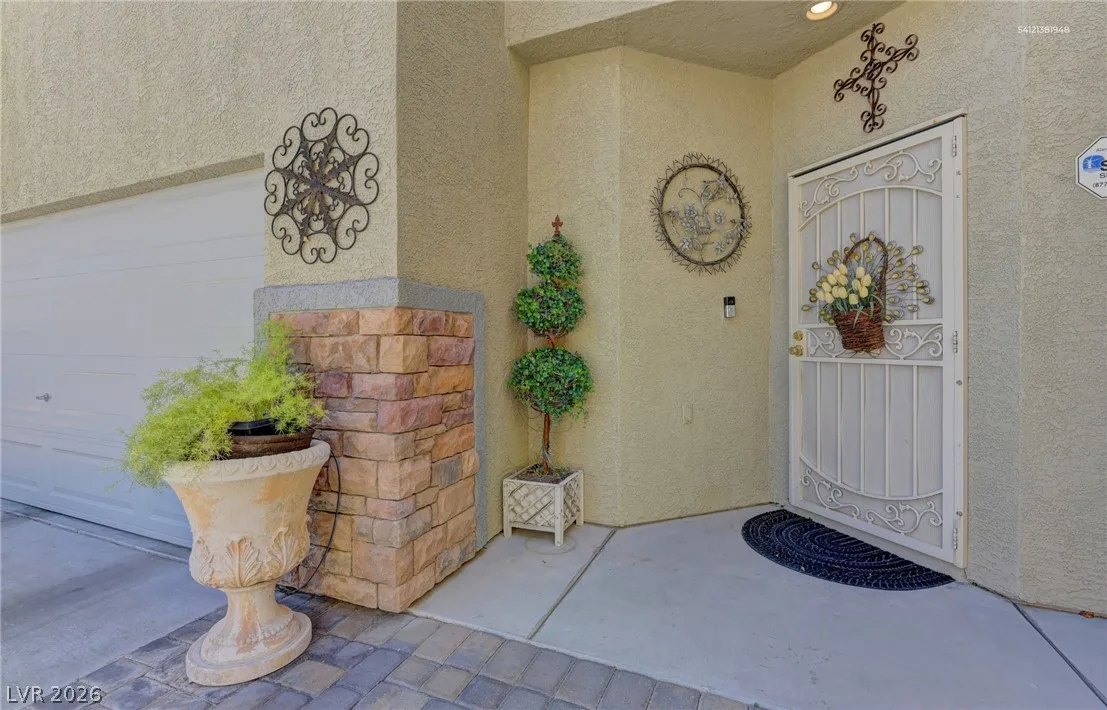 6329 Kitamaya Street — photo 4 of 28