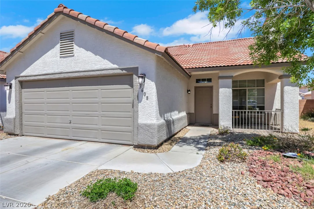 3608 Chateau Meadow Street — photo 3