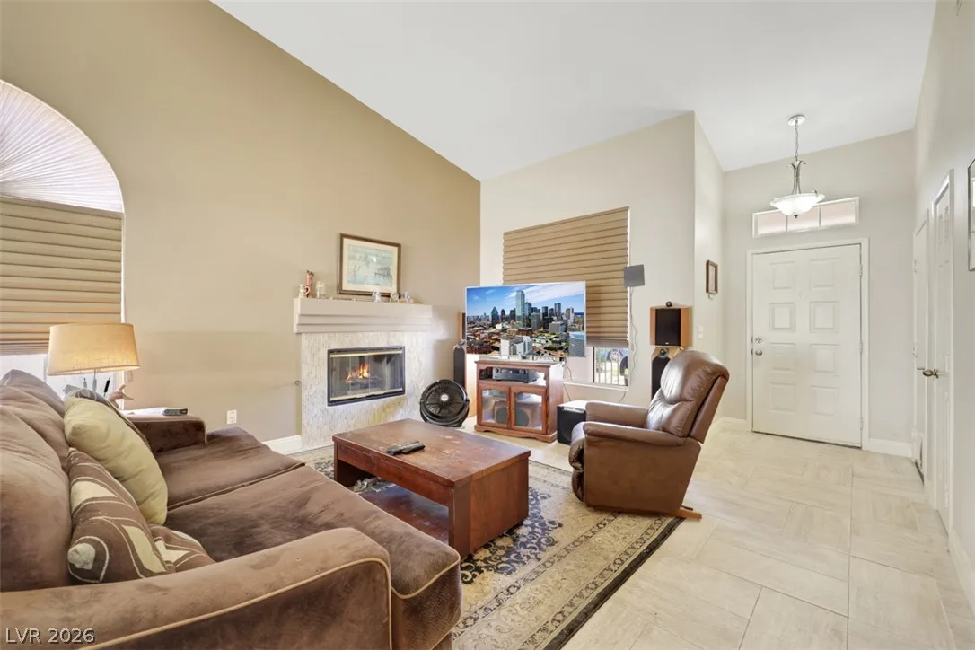 3608 Chateau Meadow Street — photo 4