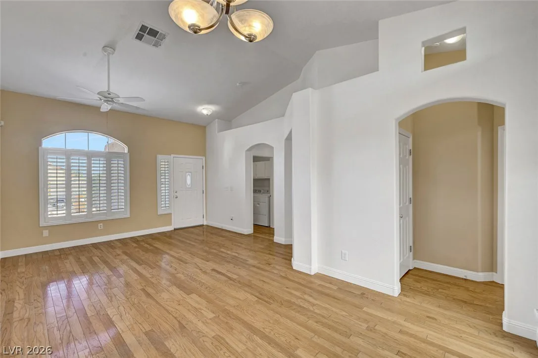 7913 Pottery Creek Drive — photo 4