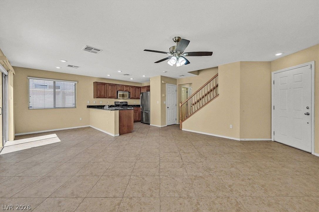 5732 Rose Tiara Drive — photo 4 of 28