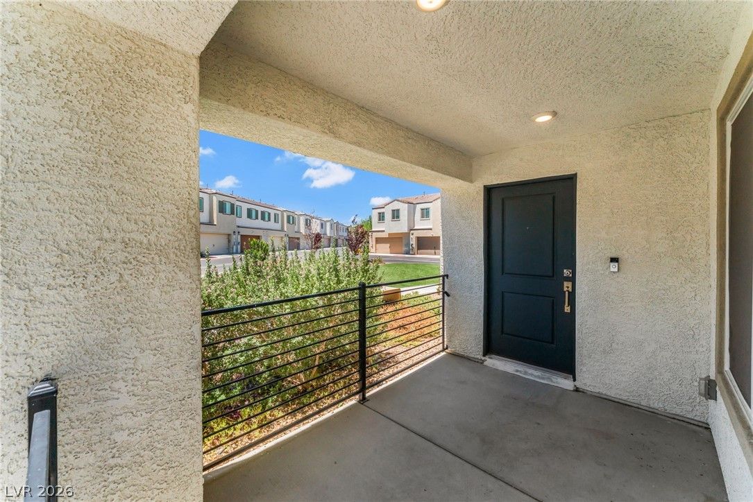 3545 Golden Chariot Ave — photo 3 of 22