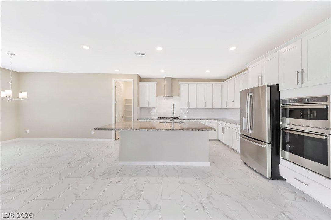 12487 Notch Trail Avenue — photo 4
