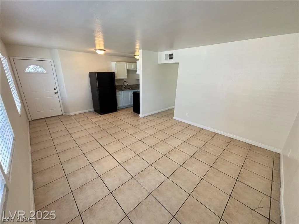 1420 Putnam Avenue 4 — photo 5