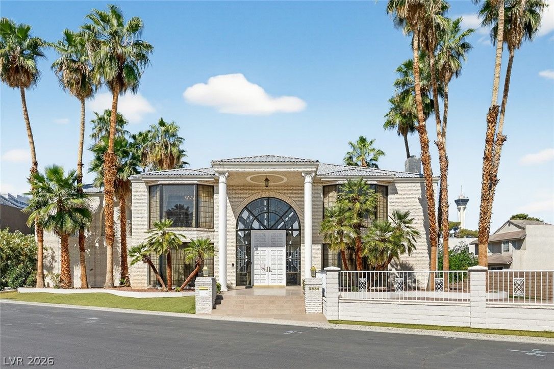 2834 QUEENS COURTYARD Drive — photo 3