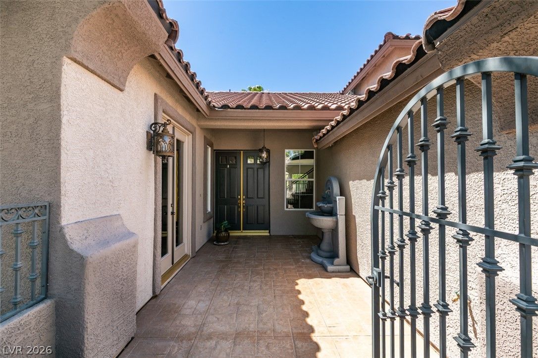 11025 Arbor Pine Avenue — photo 2