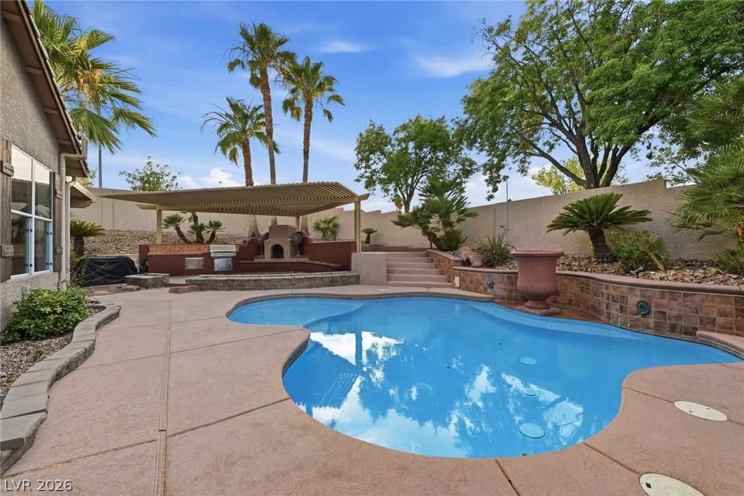 7651 Man O War Street — photo 3