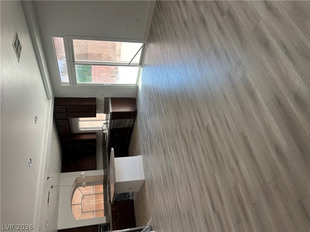 6319 Stag Hollow Court — photo 2 of 8