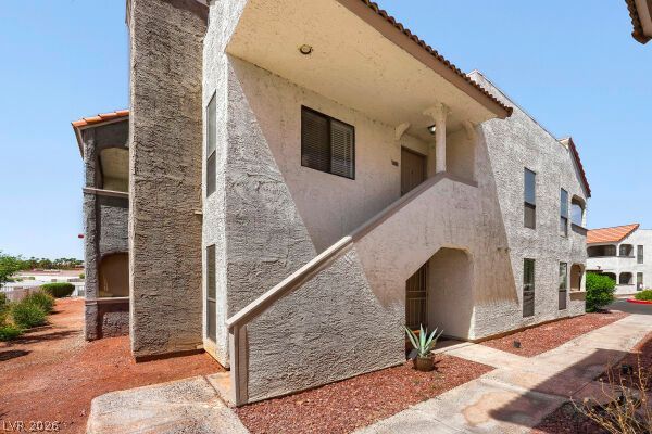 1412 South Bass Drive D — photo 2