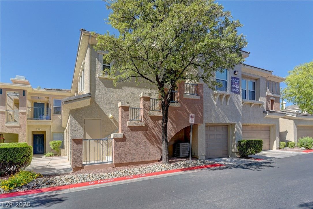 10621 Pedal Point Place 103 — photo 4 of 33