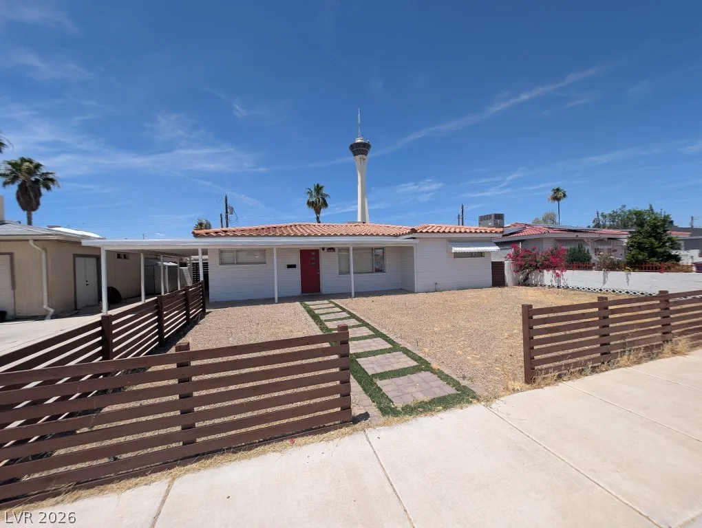 2216 Santa Ynez Drive — photo 2