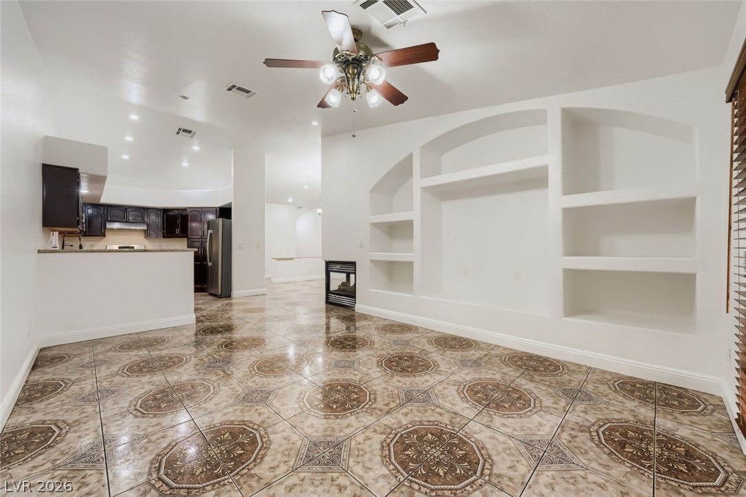 3913 Harris Avenue — photo 3