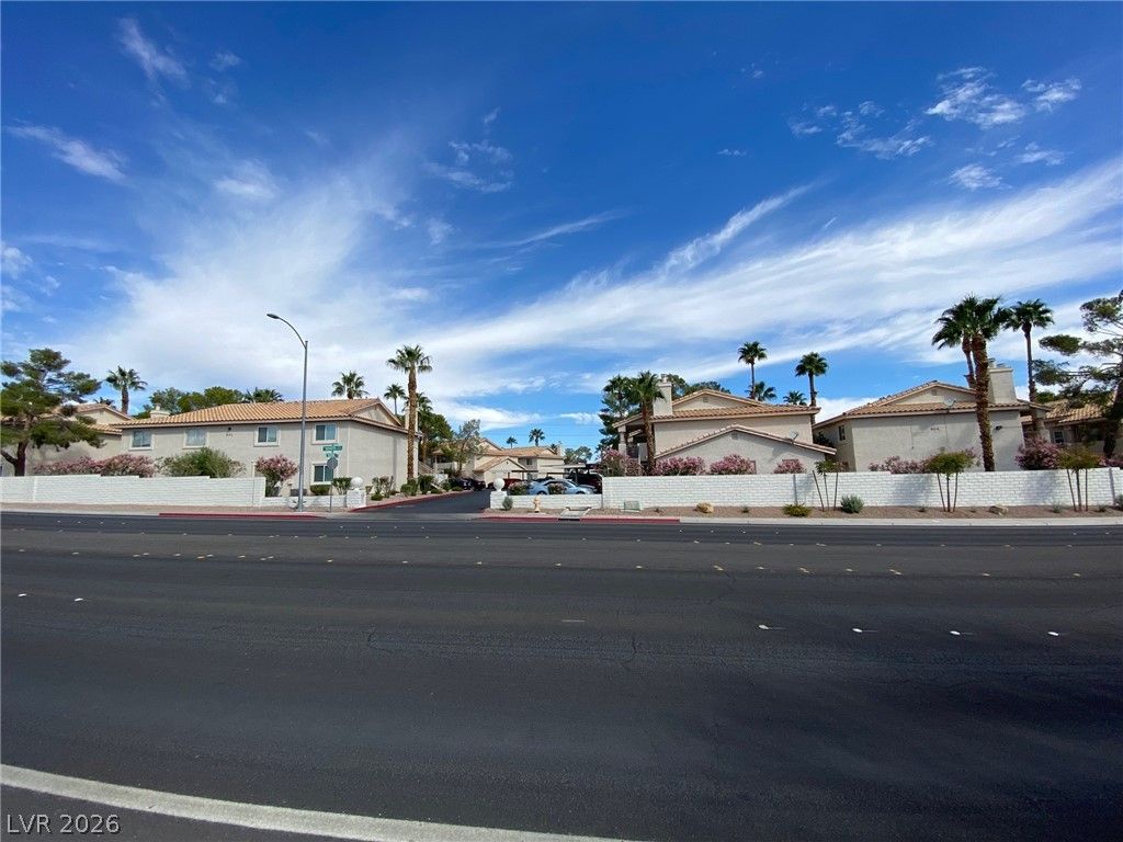 900 Boulder Springs Drive 101 — photo 2