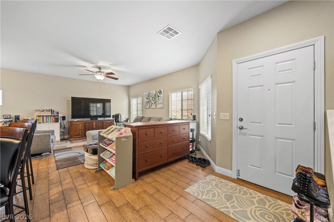 9590 Greensburg Avenue — photo 5 of 34