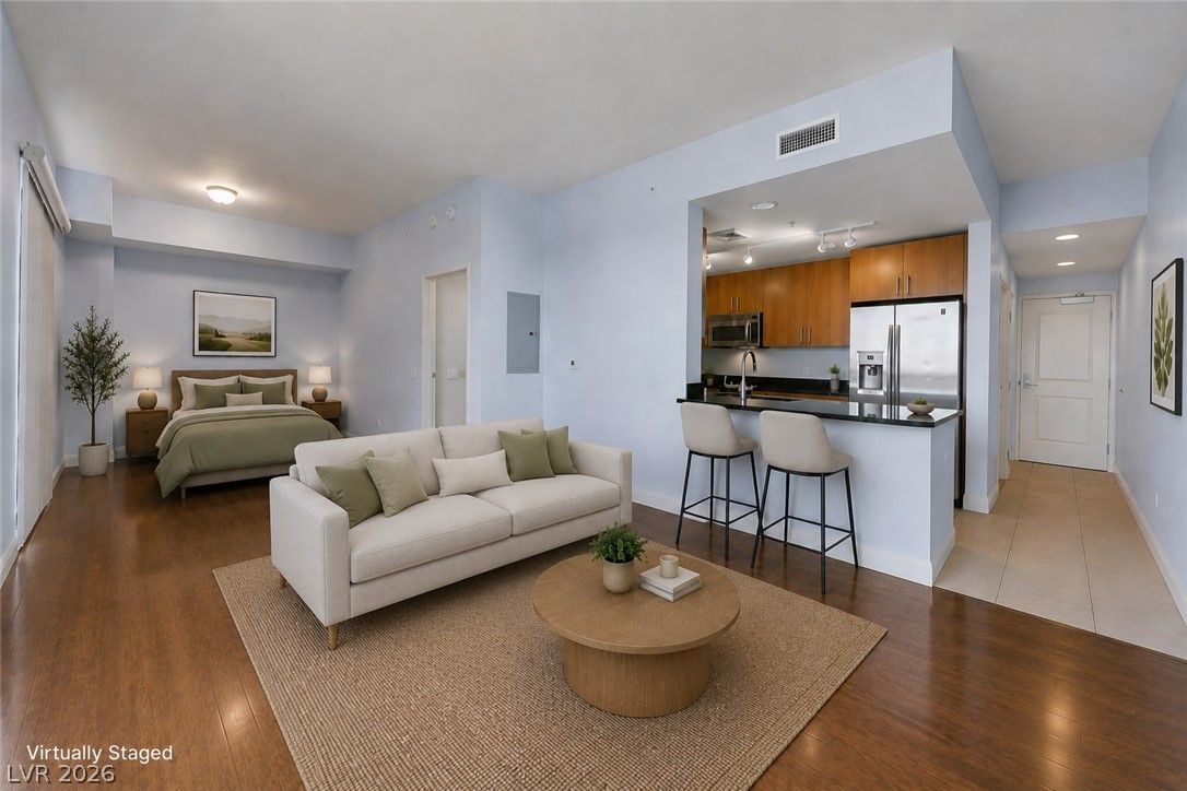 200 West Sahara Avenue 2909 — photo 2