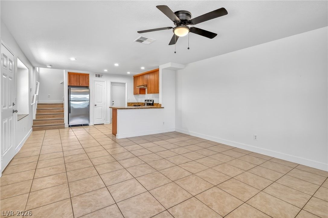 3021 Aloha Avenue — photo 4