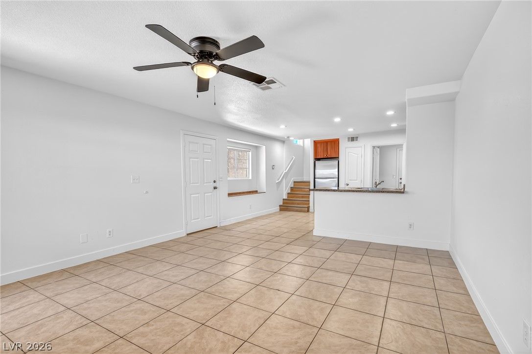 3021 Aloha Avenue — photo 5