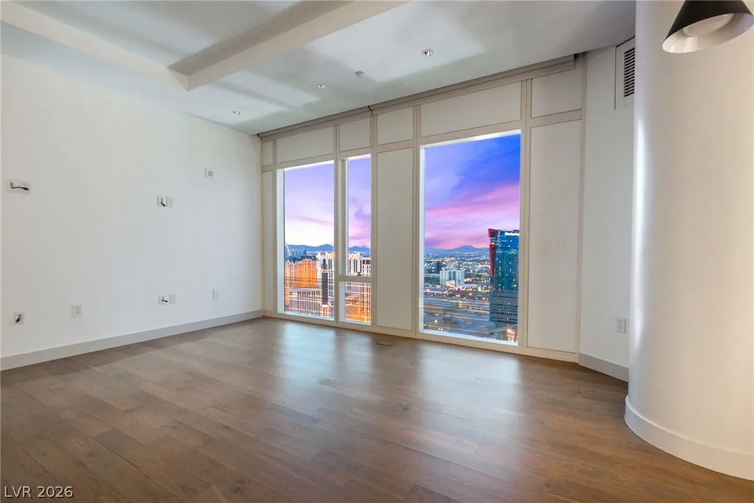 3750 Las Vegas Boulevard 3607 — photo 2