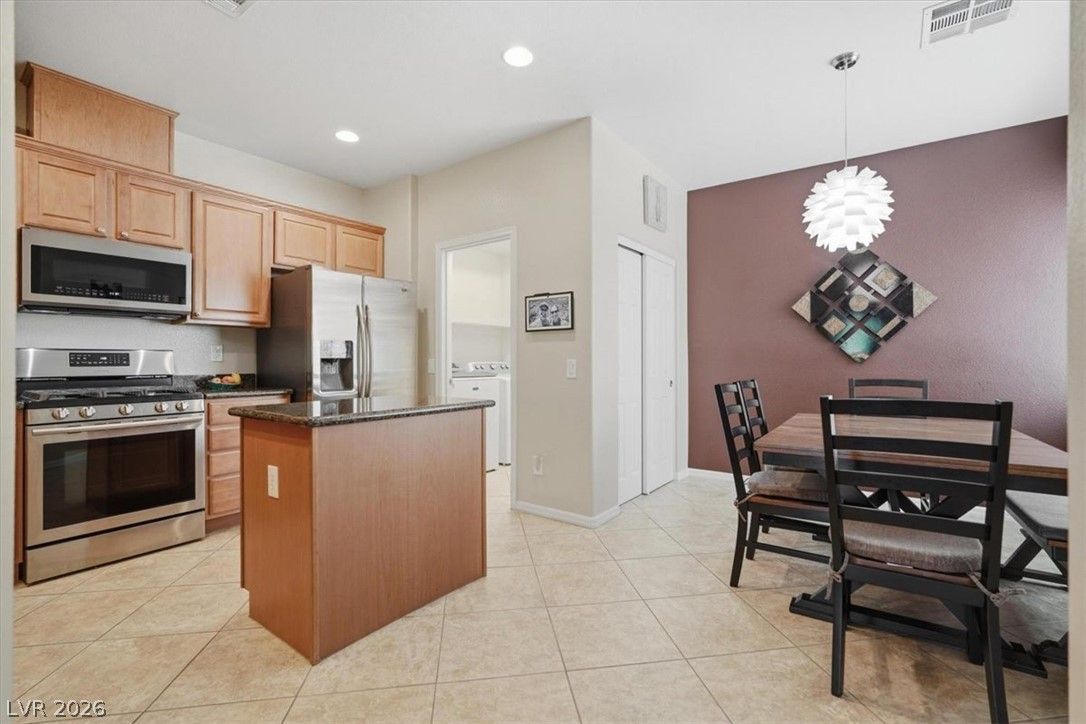 8709 Echo Grande Drive — photo 5