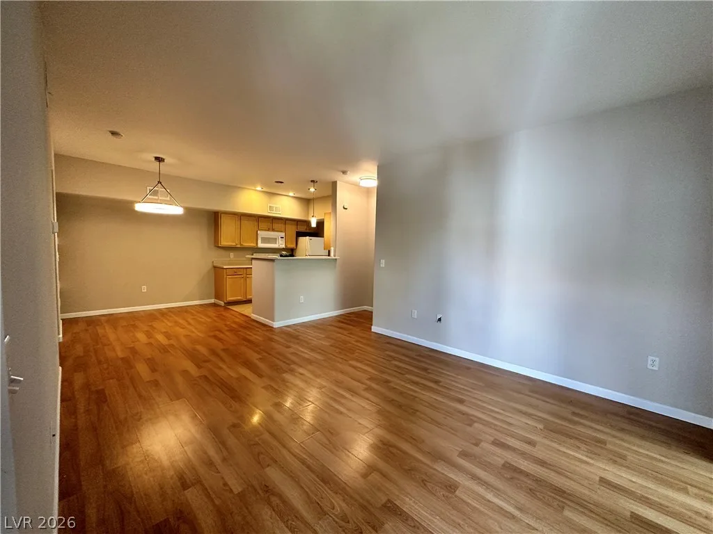 2615 West Gary Avenue 2007 — photo 3