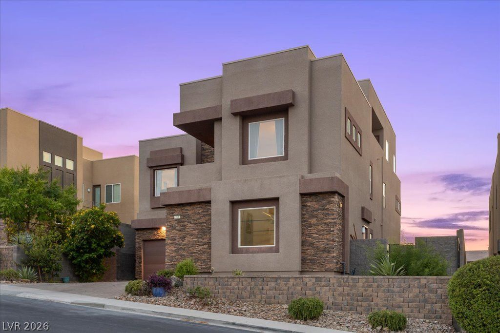 261 Crimson Edge Street — photo 3