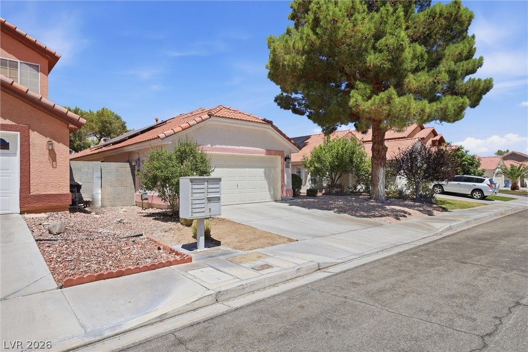 1221 Rainbow Meadows Drive — photo 4