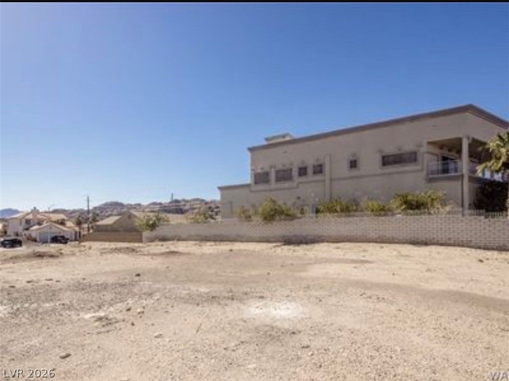 3639 Catalina Drive — photo 4