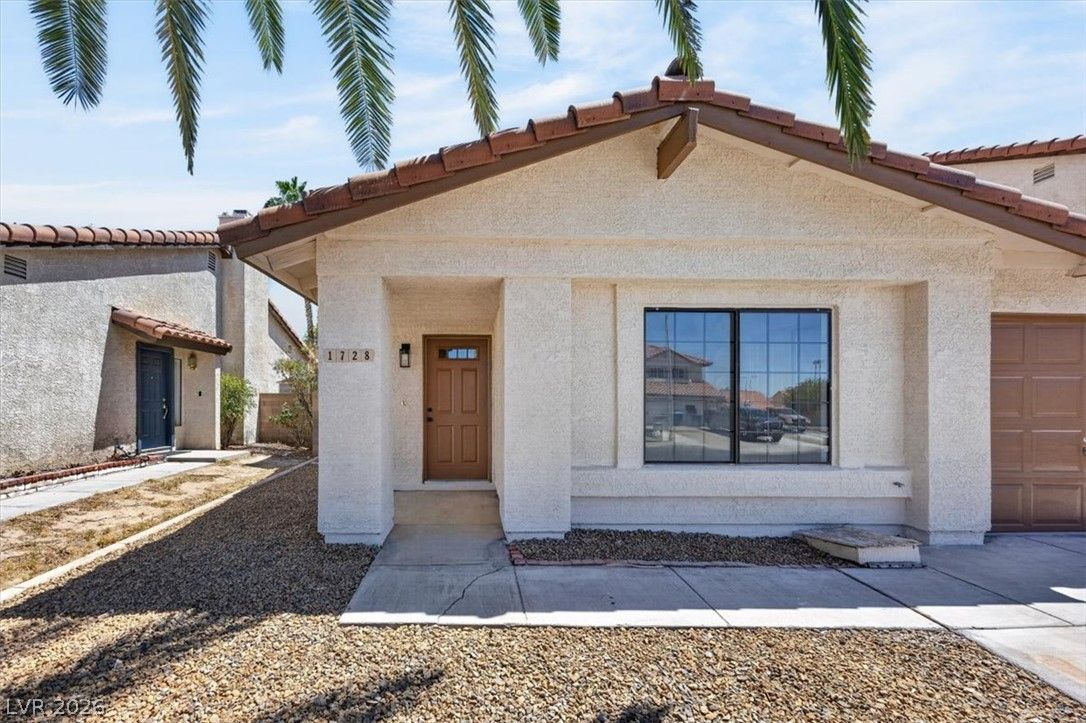 1728 Duarte Drive — photo 4 of 35