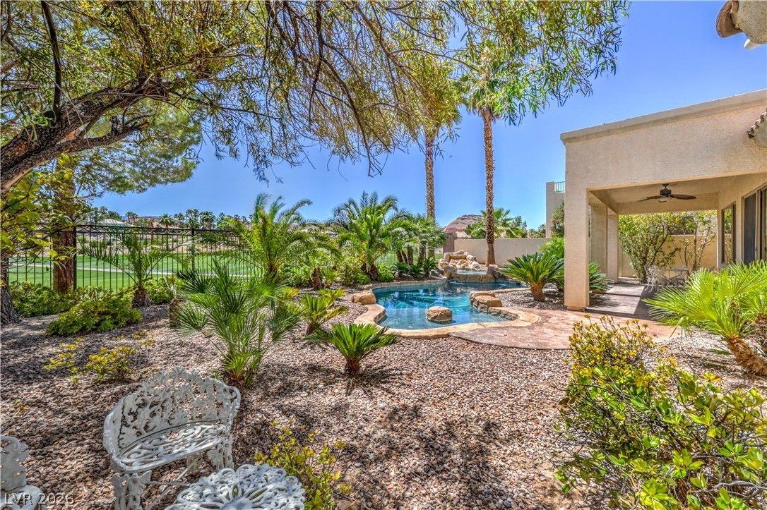 251 Cliff Valley Drive — photo 4