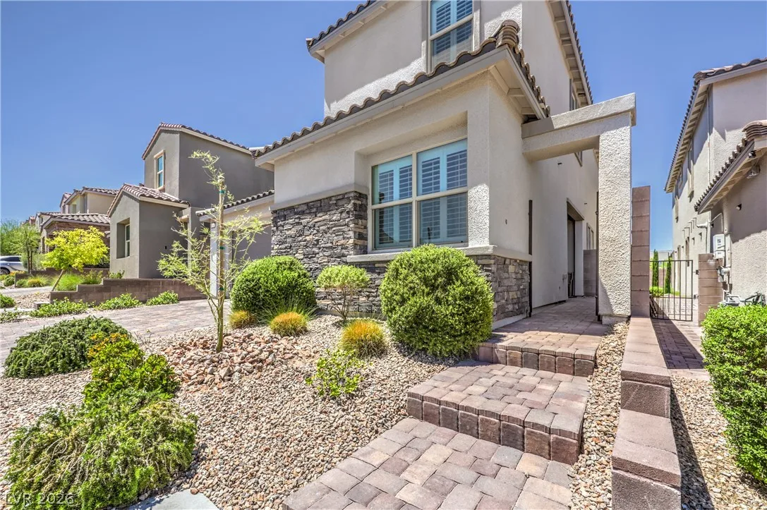 11542 Salt Creek Avenue — photo 2