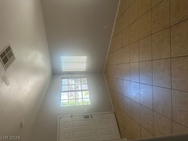 5141 Jamaica Coast Court — photo 4 of 12