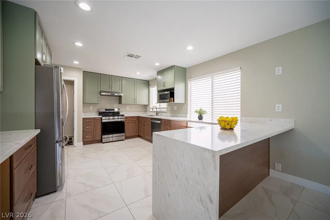 3725 Shanagolden Street — photo 4