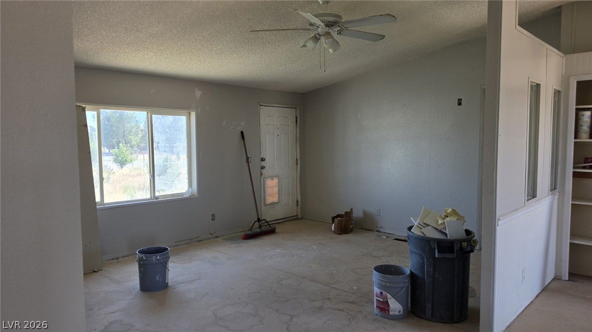 4110 West Venus Street — photo 5 of 11