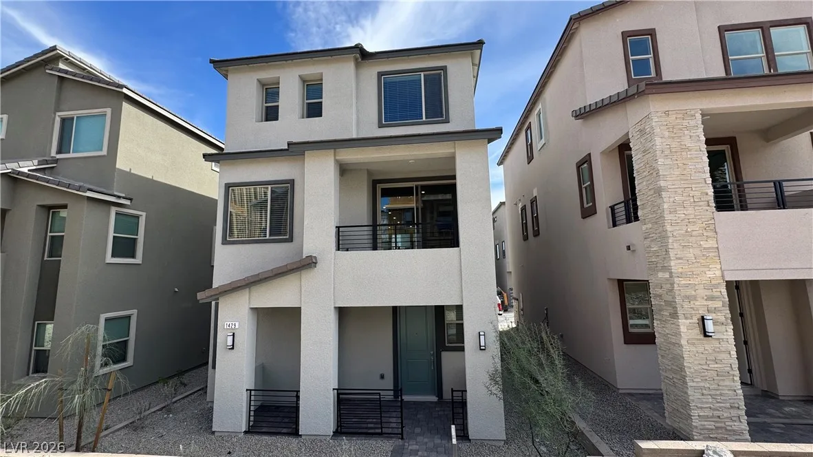 1429 Whistling Kite Street — photo 1
