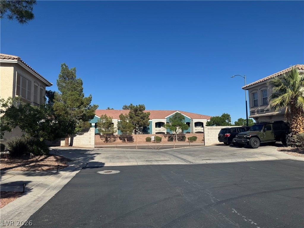 8403 Opulent Avenue — photo 3 of 5