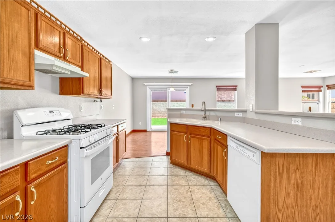712 Salt Flats Circle — photo 5