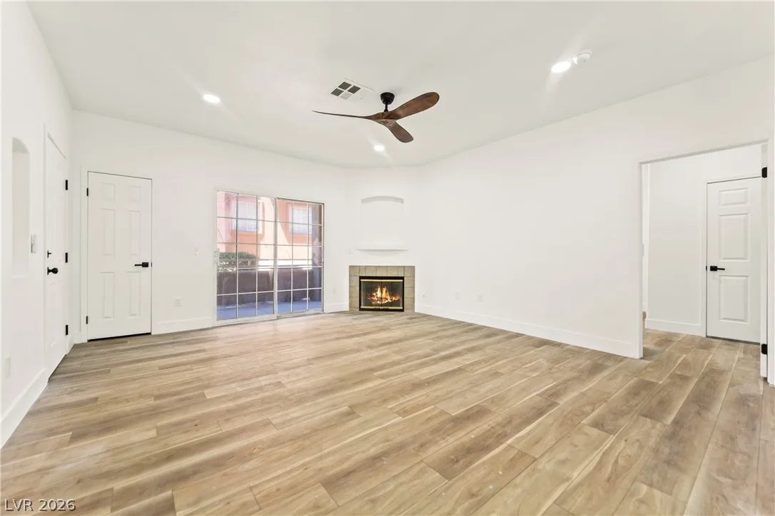 4730 East Craig Road 1053 — photo 3