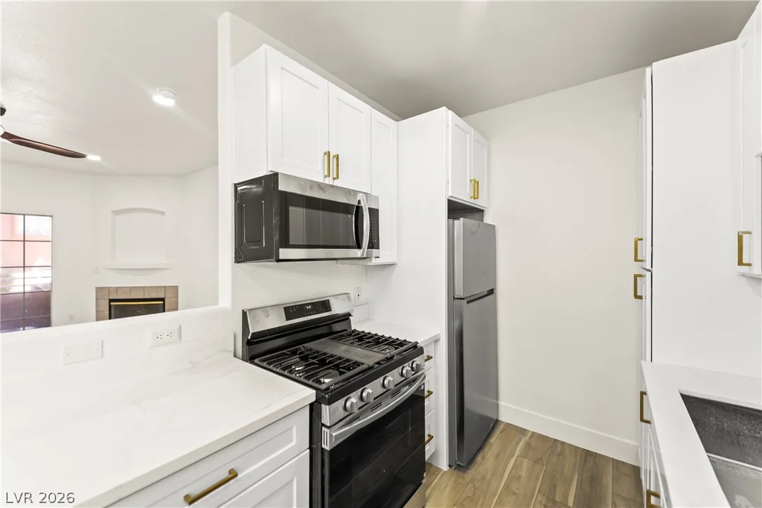 4730 East Craig Road 1053 — photo 5