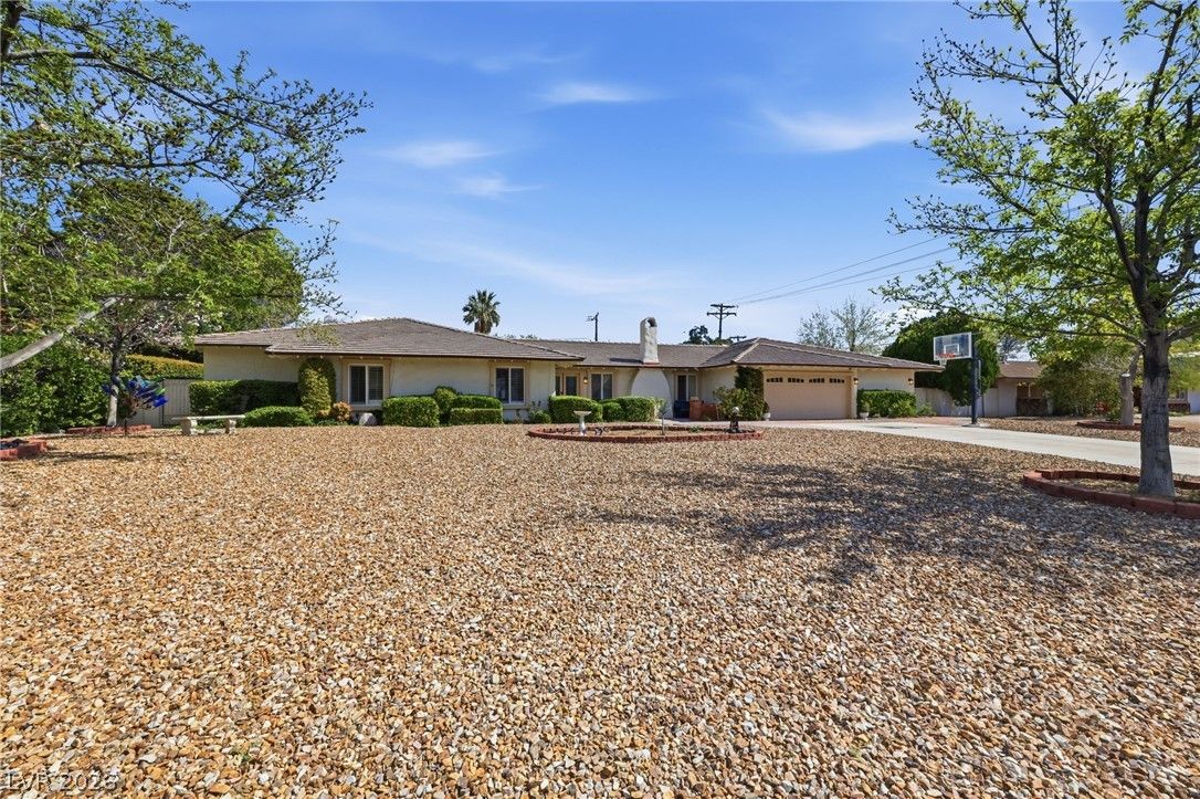 221 Rosemary Lane — photo 3