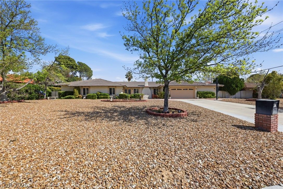 221 Rosemary Lane — photo 4